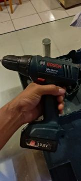 Parafusadeira/Furadeira Bosch GSR 1080-LI profissional