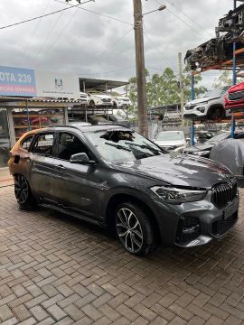 Sucata em peças BMW X1 X25L 2.0 