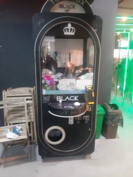 Máquina de Pegar Pelúcia Black Box