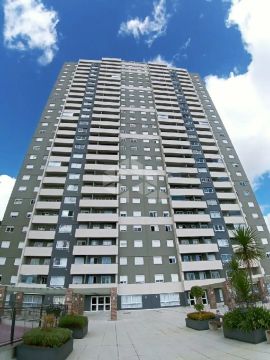 Apartamento em CENTRO