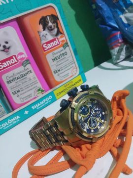 Relógio de pulso masculino dourado invicta Zeus esqueleto 