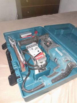 Furadeira e Parafusadeira de Impacto Makita - Novo