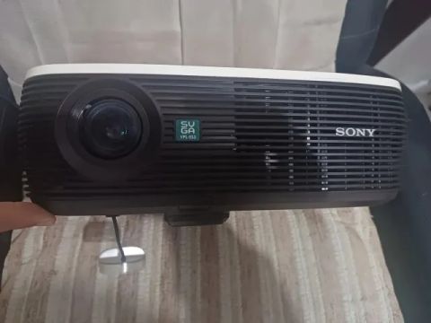 Projetor Sony Vpl-Es3 (Precisa trocar a Lâmpada) > 100,00