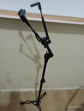 Pedestal para caixa de bateria 