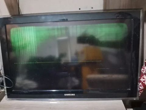 Tv Samsung 32 polegadas com Defeito 