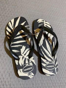 Havaianas Slim - Chinelo Preto e Branco - Tamanho 37/38