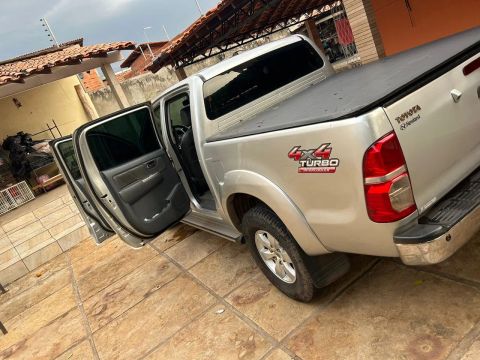 Carro muito bem conservado. Peças originais 