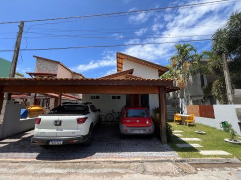 Sobrado para aluguel tem 230 metros quadrados com 4 quartos em Portal do Sol - João Pessoa