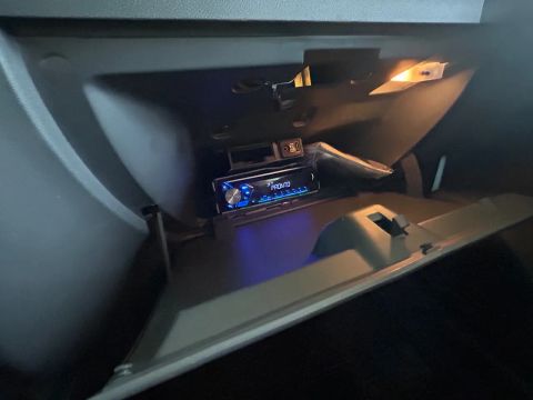 Som Automotivo hard de 1350, rádio nova tud novo pouco tempo de uso