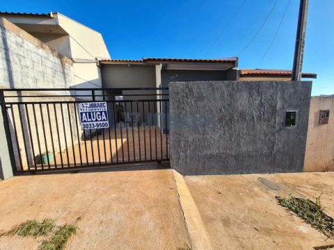 Casa Residencial com 2 quartos para alugar por R$ 720.00, 68.00 m2 - Bela Vista - CAMBIRA/