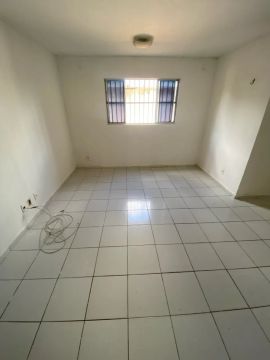 APARTAMENTO PLANALTO NA AV PRINCIPAL 