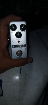 Compressor de Guitarra KOKKO