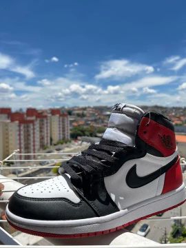 Tênis Air Jordan 1 Retro Chicago