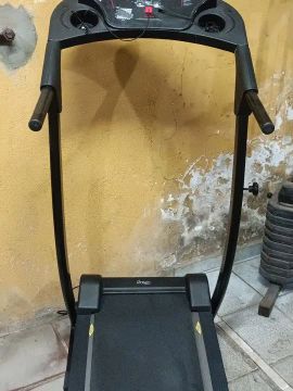 Vendo esteira e uma estaçao de musculaçao aceito cartao