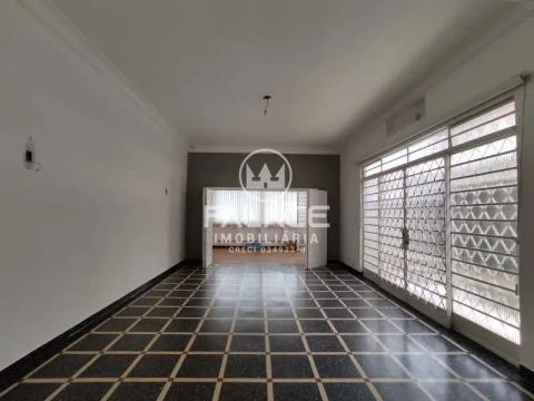 Casa : / Comercial / Centro