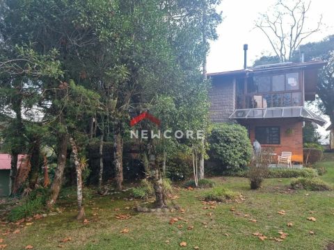 Casa em Rua Rui Barbosa - Vila Maggi - Canela/RS
