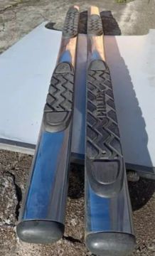 Par de estribos laterais para Hilux 