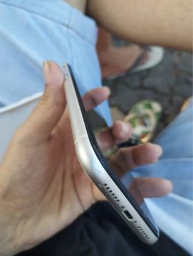 iPhone 11 Branco 128g 