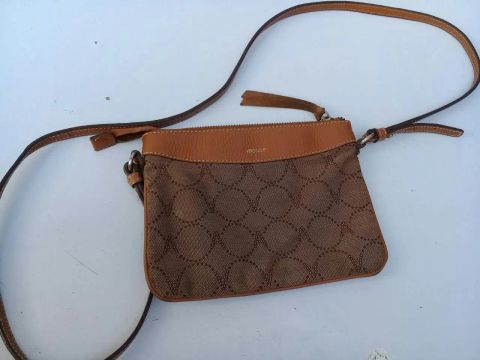 Bolsa de Ombro  Marrom de Couro feito a mão - Arezzo