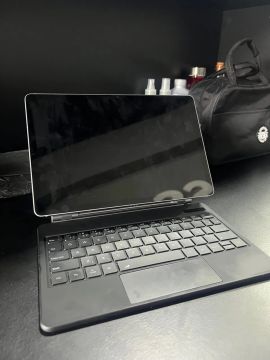 Samsung Tab S9 FE com teclado Magnético 