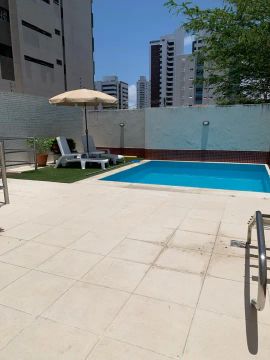 Vendo ap Tirol,com220m2, piscina, porteiro,4 suítes,andar alto