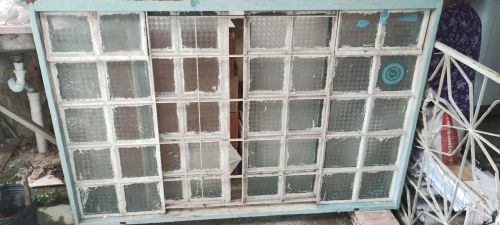 Janelas de vidro em ótimo estado