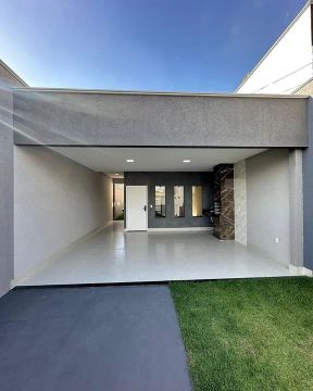 Bela casa térrea no Afonso Pena