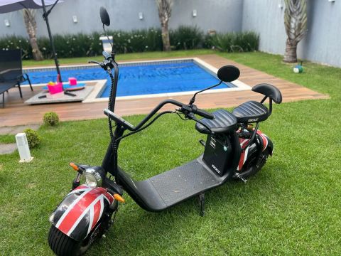 Scooter Elétrica Bolt