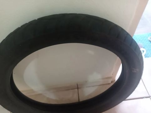 Pneu de Moto Usado 