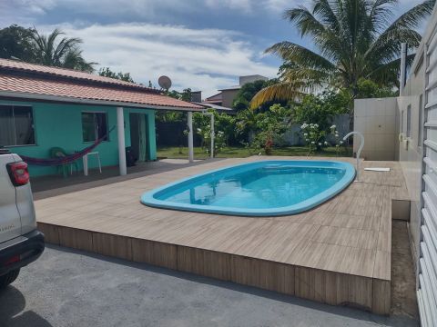 Casa com piscina em condomínio fechado Nuvem Azul 