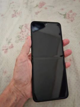 Celular Samsung Galaxy Z Flip  - Novo