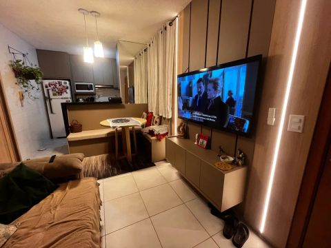 Apartamento com móveis planejados