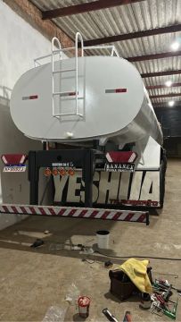 Vende-se caminhão 1318 ano 89