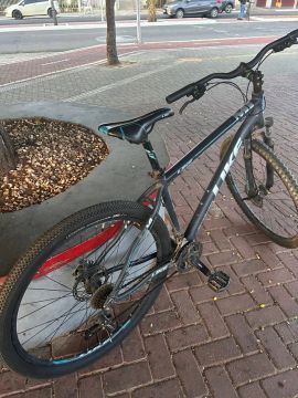 Bicicleta Semi-usada - Ótimo Estado!