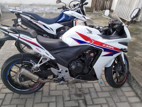 VENDO CBR 500R ANO 2014