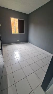 Casa em condomínio fechado 