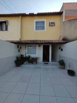 Excelente casa  com quintal no Valverde - 2 quartos - Aceita financiamento