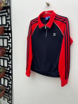 Jaqueta adidas vermelha e azul P