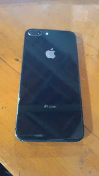 iPhone 8 Plus Preto