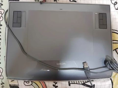 Mesa digitalizadora Intous