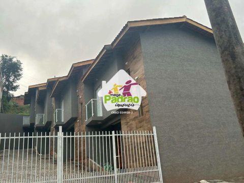 Sobrado de Condomínio com 2 quartos, Parque das Hortências, Bom Jesus dos Perdões - R$ 320
