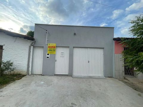 Excelente Casa Residencial - Bairro São Francisco 1 - 110 m²