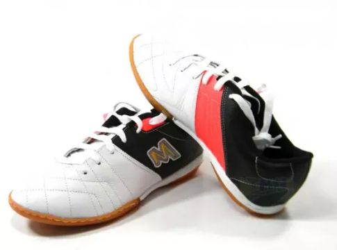 Chuteira Mathaus ROMA Futsal Couro apenas  6x de R$ 39,99
