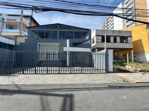 Imóvel para aluguel e venda tem 448 metros quadrados em Piatã - Salvador - BA