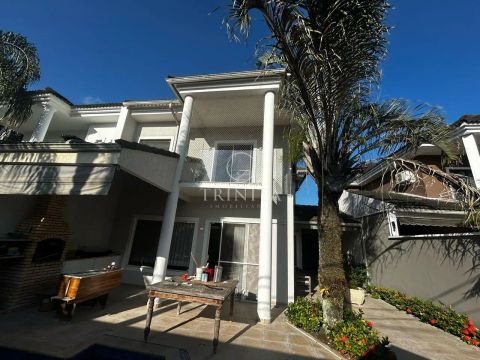 Imóvel para aluguel com 283 metros quadrados com 3 quartos