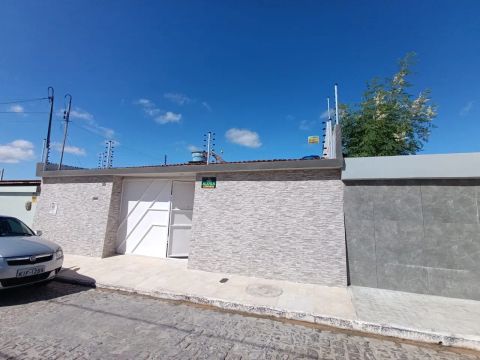 Alugo Casa na Cohab Massangano 
