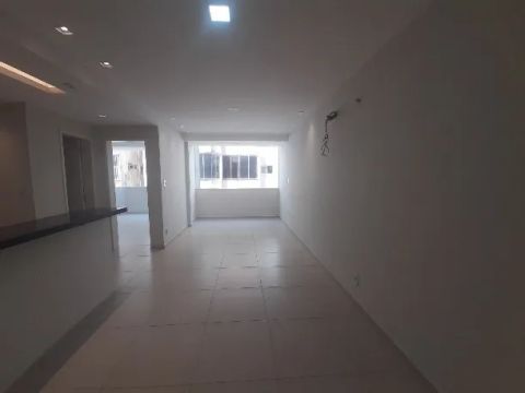 Apto no Calhau com 1 quarto - 98- *