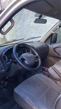 Hyundai HR com baú