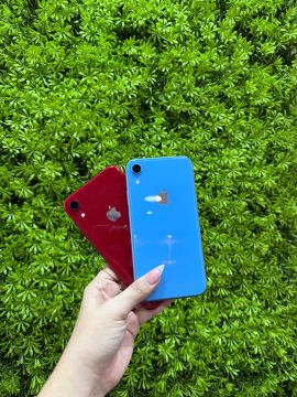 iPhone XR Vermelho e Azul - Seminovos