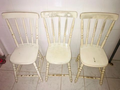 Conjunto de 3 Cadeiras Brancas Vintage